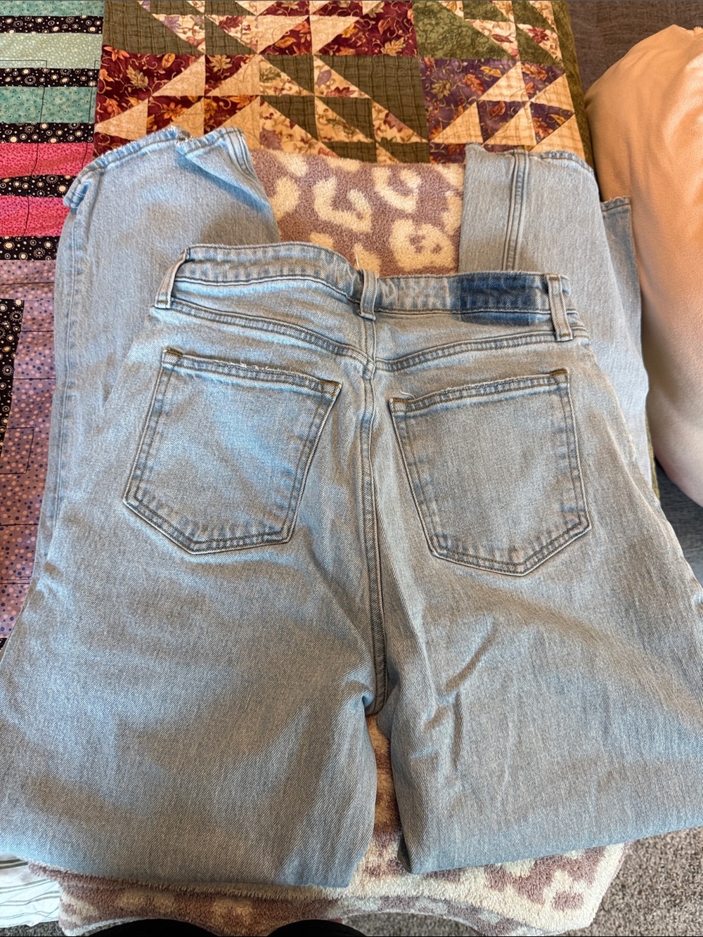 Abercrombie and Fitch Curve Love 90s Relaxed High Rise Jean - Picture 5 of 5